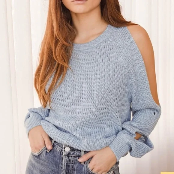 Lulu’s Artfully Inclined Open Shoulder Sweater Light Dusty Blue Knit NWT Small - Picture 3 of 13